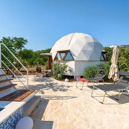 בית נופש Planetarium