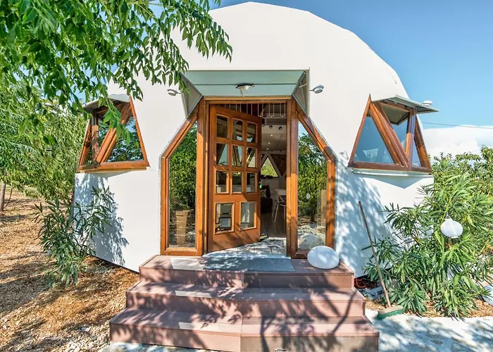 Planetarium * Kastel Novi